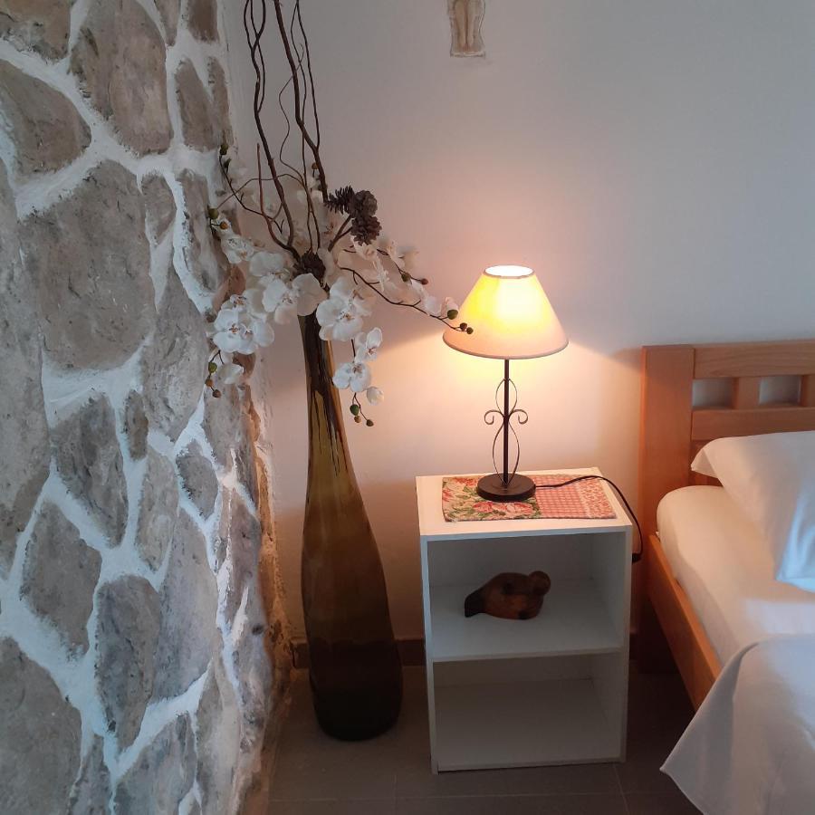 Apartment Vanda Splitska Esterno foto