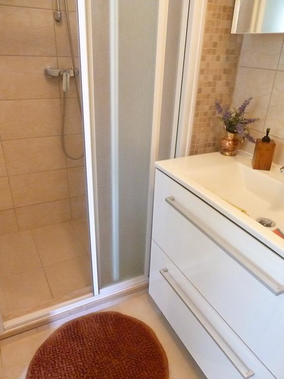 Apartment Vanda Splitska Esterno foto